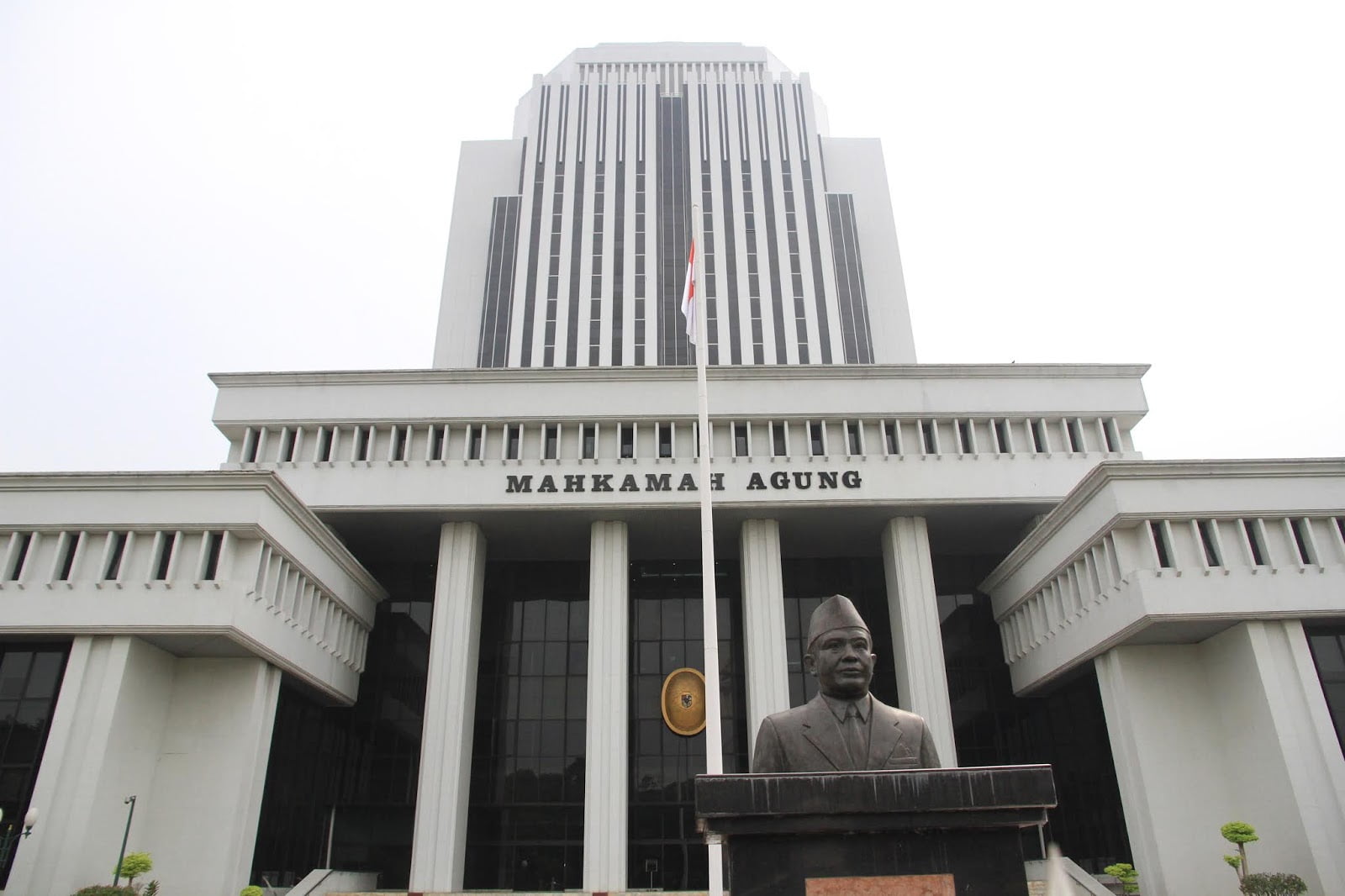 Prabowo Membual Takut Konsitusi